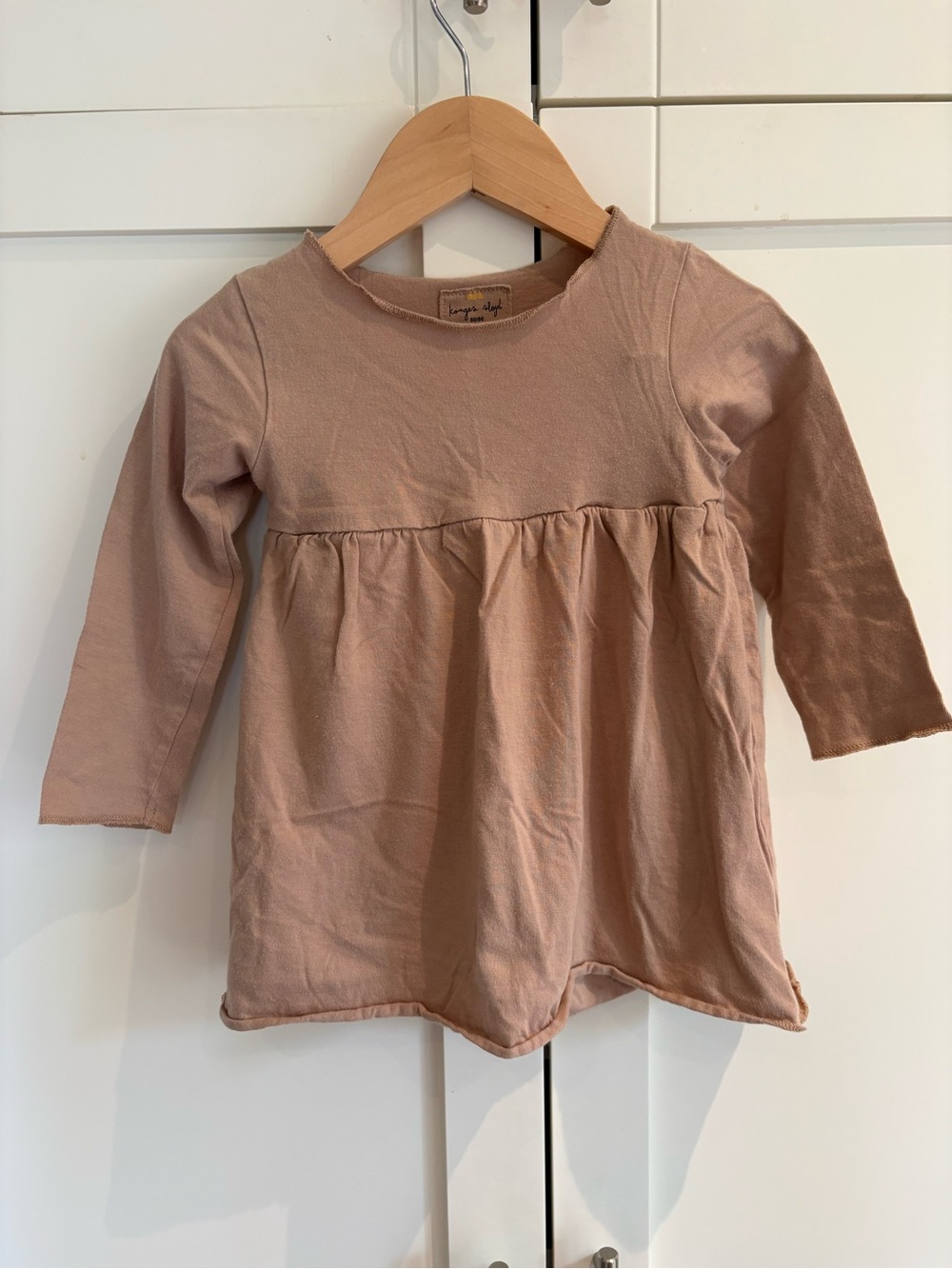 Beige Konges Sløjd Baby Dress 100% Supima cotton, bottom closure 12-18 month